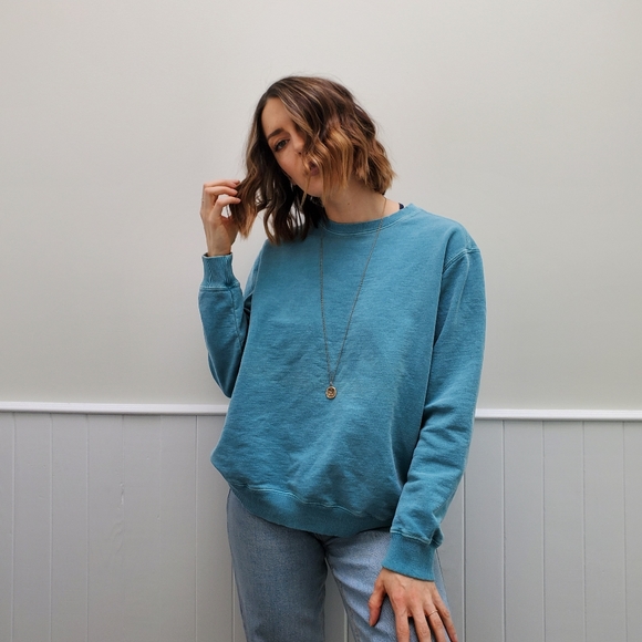 VINTAGE Faded Teal Crewneck - Picture 3 of 5